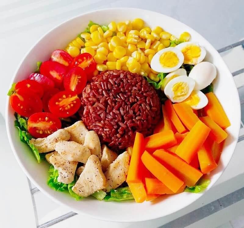 Một vài chế độ ăn kiêng với thực đơn giảm cân đơn giản tiết kiệm khác: Eat Clean 2